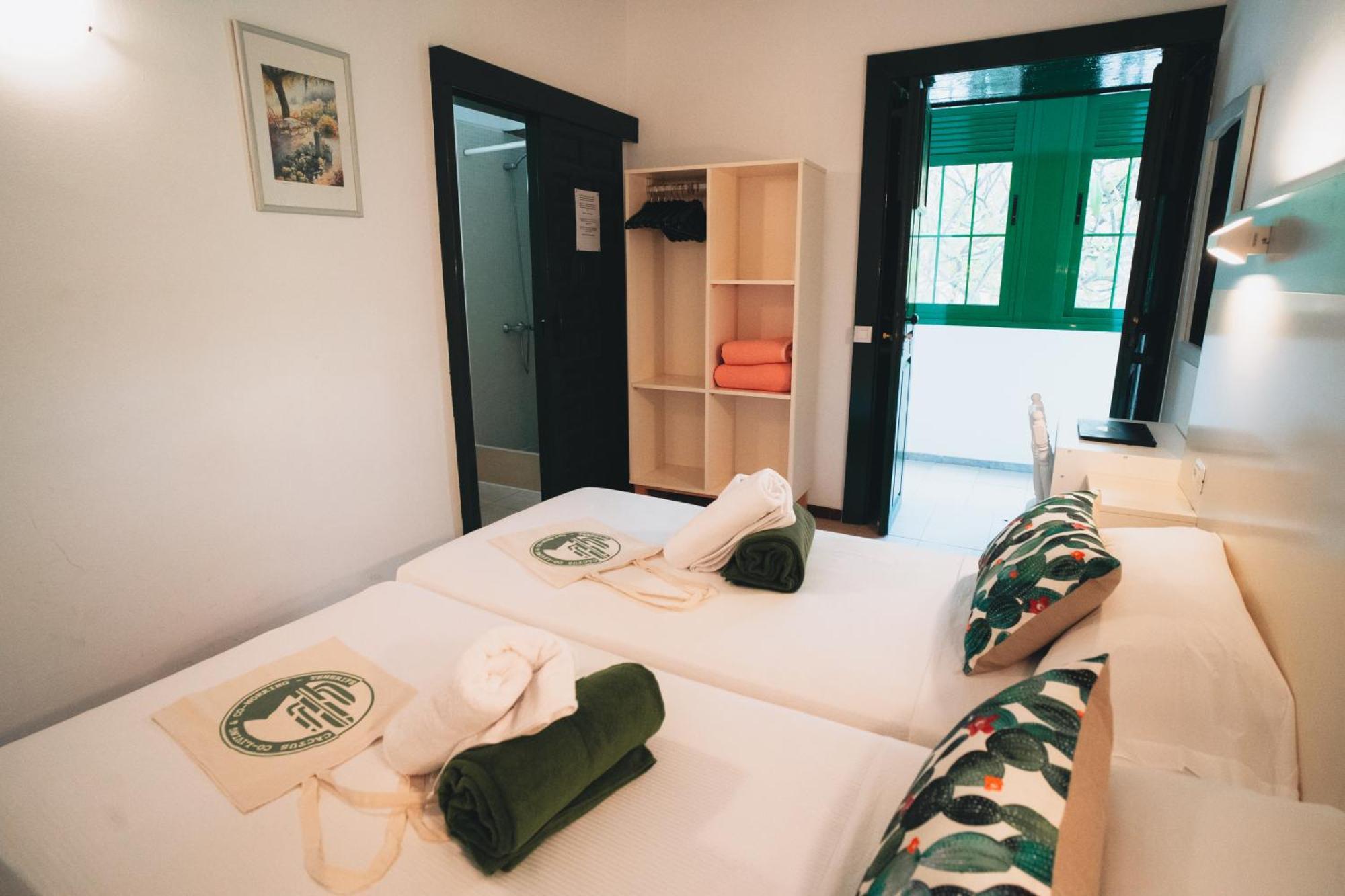 Cactus Hostel San Sebastian De La Gomera Exterior photo